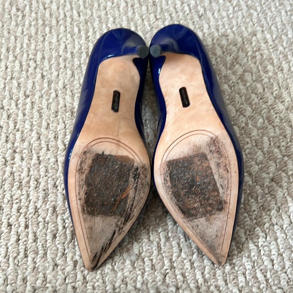 Women’s Heels - Picture 5 of 7